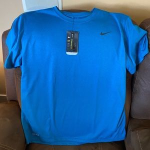 Brand new never worn Nike XXL Tee Shirt